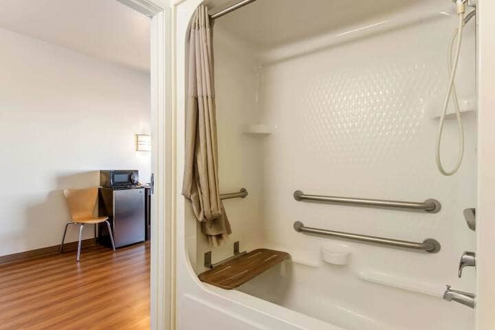 Room 42 of 56